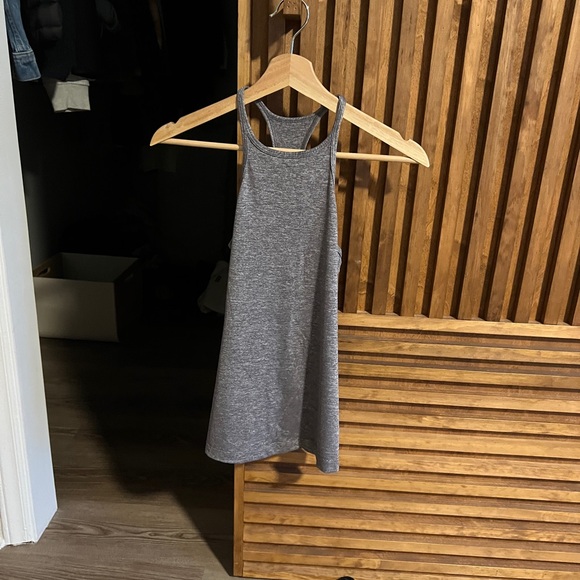 Assorted Bundle Lululemon Tank Tops (10) Size 5 - Picture 9 of 14